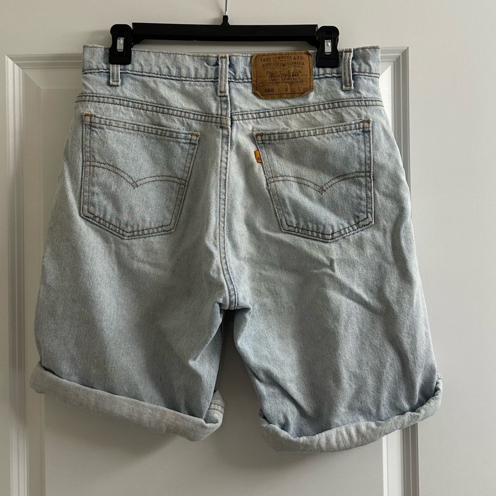 VINTAGE Levi’s jean 560 shorts. Great vintage condition.
